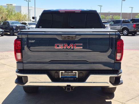Certified 2022 GMC Sierra 1500 SLE AWD/4WD image 4