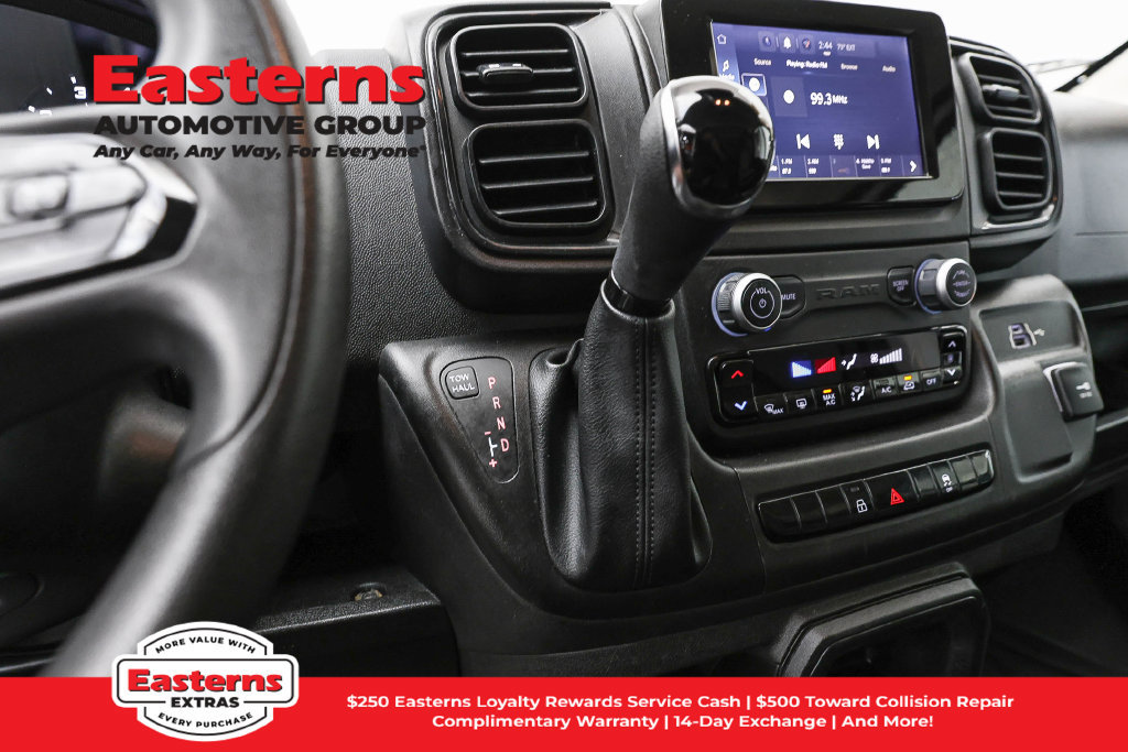 Used 2025 RAM ProMaster 2500 w/ Convenience Group FWD image 14