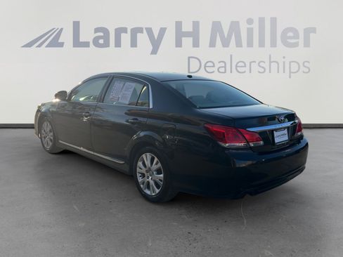 Used 2012 Toyota Avalon image 3