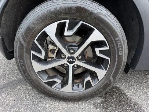 Used 2023 Kia Sportage EX AWD/4WD image 19