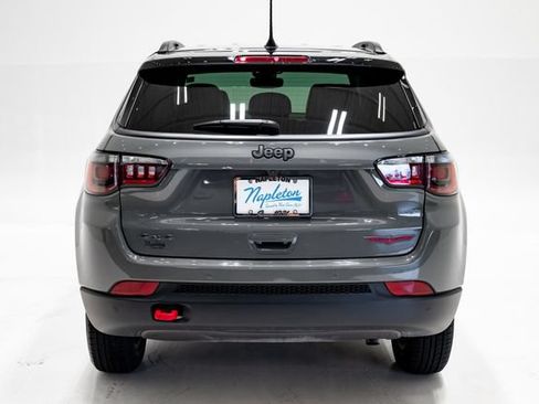 Certified 2022 Jeep Compass Trailhawk w/ Trailhawk Convenience Group AWD/4WD image 36