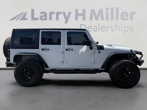 Used 2018 Jeep Wrangler Unlimited Sport S AWD/4WD image 6