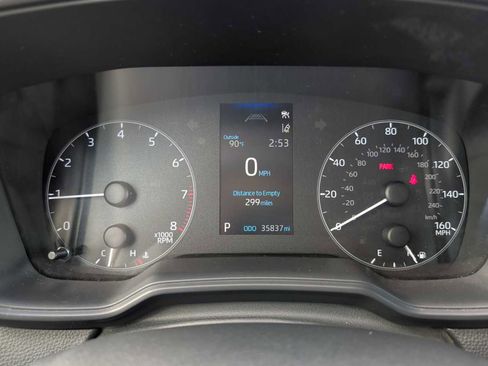 Used 2023 Toyota Corolla LE image 11