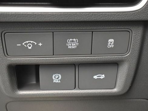 Used 2025 Hyundai Sonata SEL FWD image 18