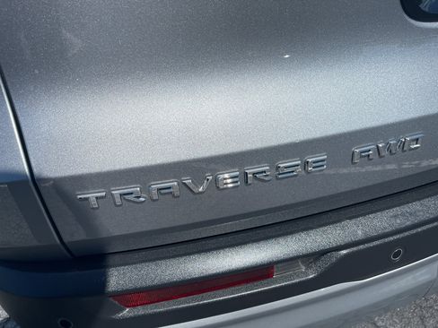 Used 2026 Chevrolet Traverse LT AWD/4WD image 12