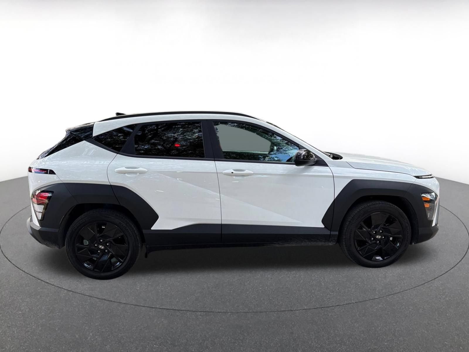 Used 2026 Hyundai Kona SEL Sport FWD image 13