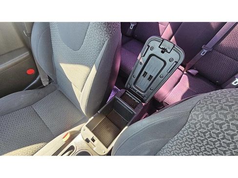 Used 2009 Pontiac G6 Sedan w/ Sport Package 1 image 27