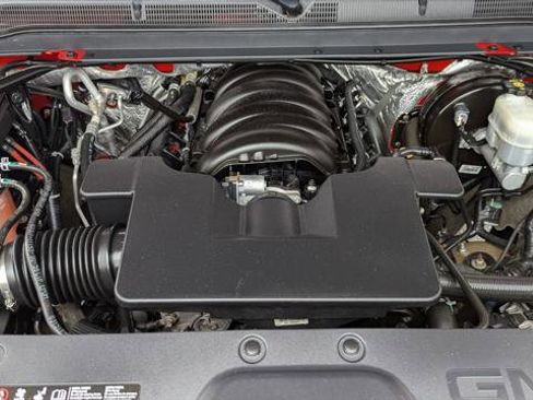 Used 2017 GMC Yukon SLE w/ SLE Value Package image 31