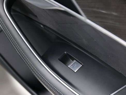 Used 2023 Audi S8 w/ S8 Comfort Plus Package AWD/4WD image 83