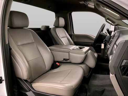 Used 2021 Ford F250 XL w/ Power Equipment Group AWD/4WD image 7