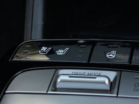 Used 2023 Hyundai Tucson Limited FWD image 16
