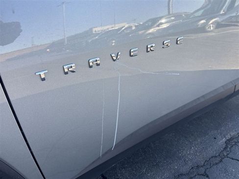 Certified 2023 Chevrolet Traverse LT image 30