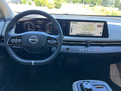Used 2023 Nissan Ariya AWD image 20