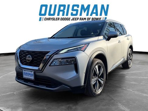 Used 2023 Nissan Rogue SL w/ SL Premium Package image 8