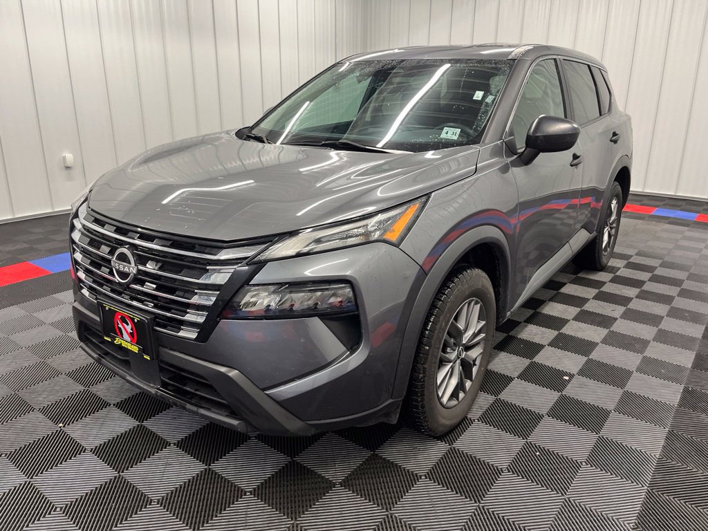 Used 2024 Nissan Rogue S AWD/4WD image 7
