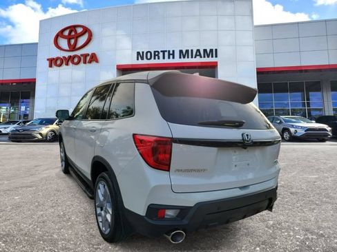 Used 2024 Honda Passport EX-L image 3