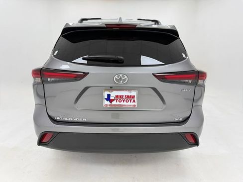 Used 2026 Toyota Highlander XLE AWD/4WD image 39