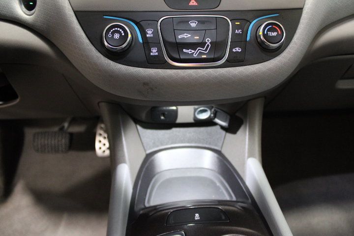 Used 2017 Chevrolet Malibu LS FWD image 26