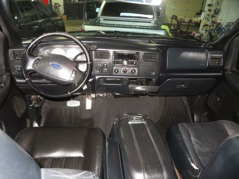 Used 2004 Ford F350 Harley-Davidson image 43
