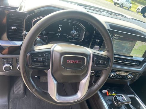 Used 2023 GMC Sierra 1500 SLT w/ SLT Premium Plus Package AWD/4WD image 11