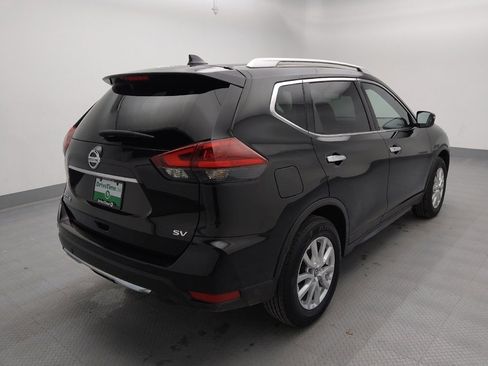Used 2020 Nissan Rogue SV image 9