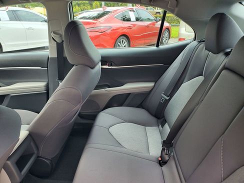 Used 2023 Toyota Camry LE FWD image 11