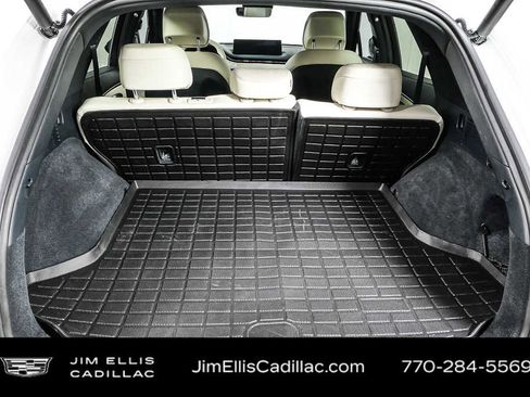 Used 2025 Genesis Electrified GV70 AWD/4WD image 32