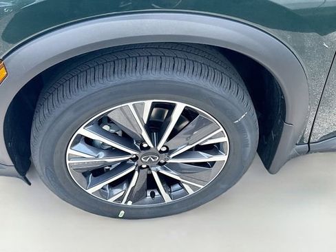 New 2027 INFINITI QX60 Luxe w/ Family Package FWD image 24