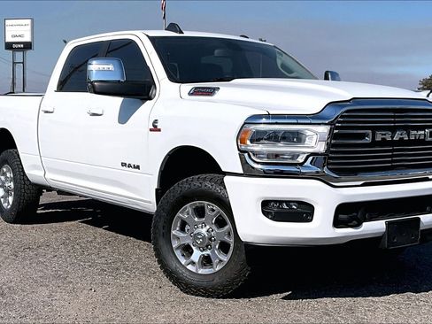 Used 2024 RAM 2500 Laramie AWD/4WD image 11