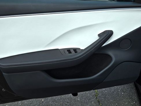 Used 2025 Tesla Model 3 Performance image 11