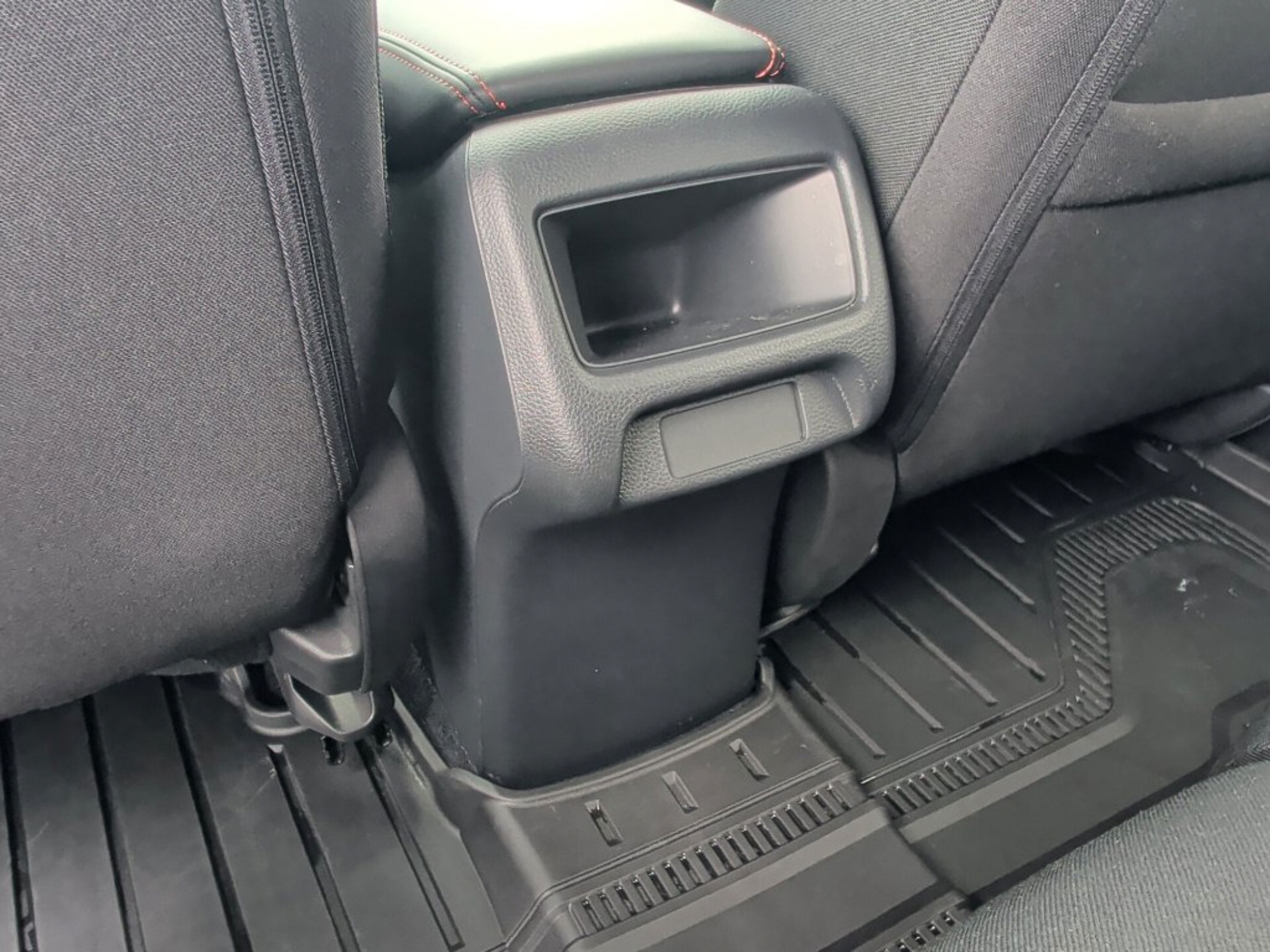 Used 2025 Honda HR-V Sport image 35