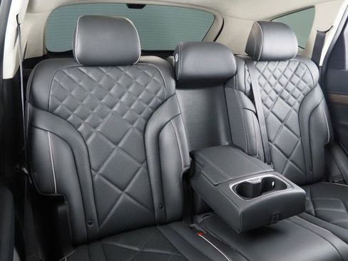 Used 2025 Genesis GV80 3.5T Prestige image 17