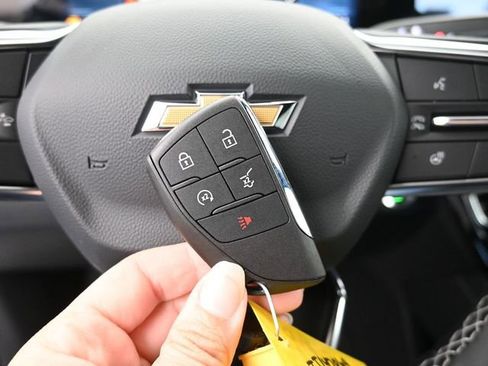 New 2026 Chevrolet Traverse LT w/ LPO, Floor Liner Package image 35