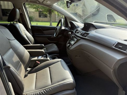 Used 2017 Honda Odyssey EX-L image 12