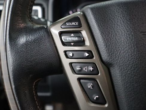 Used 2021 Nissan Titan Platinum Reserve w/ Moonroof Package image 15