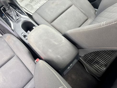Used 2023 Toyota Corolla LE FWD image 23