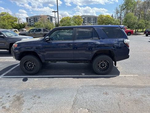 Used 2019 Toyota 4Runner SR5 Premium image 4