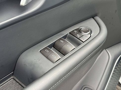 Used 2026 Buick Enclave Sport Touring w/ Power Package FWD image 14
