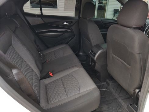 Used 2019 Chevrolet Equinox LT w/ Sun & Navigation Package image 29