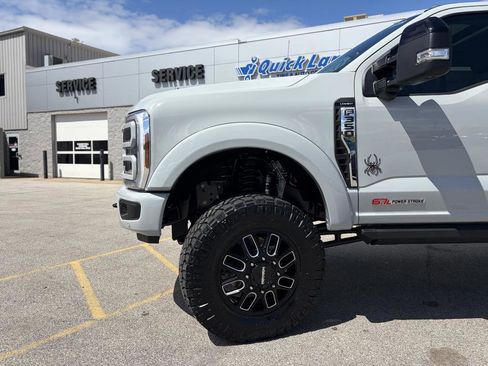 New 2026 Ford F350 4x4 Crew Cab DRW Super Duty image 15