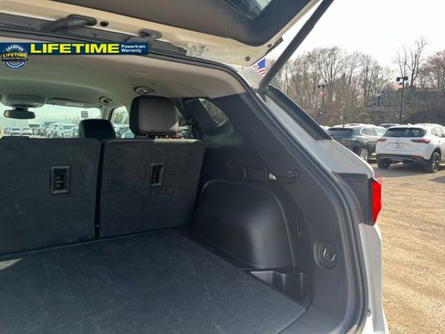 Used 2024 Chevrolet Blazer LT AWD/4WD image 16