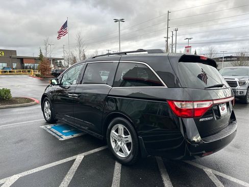 Used 2011 Honda Odyssey Touring image 5
