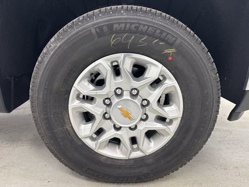 New 2026 Chevrolet Silverado 2500 LT image 33