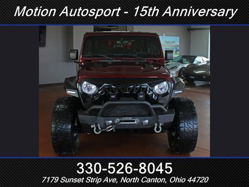 Used 2022 Jeep Gladiator Rubicon w/ Cold Weather Group image 4