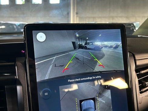 Used 2023 Ford Expedition Max Platinum image 18