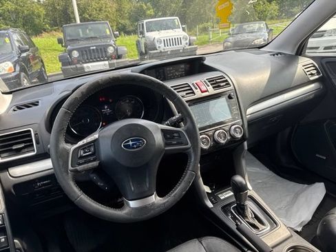 Used 2016 Subaru Forester 2.5i Touring AWD/4WD image 14