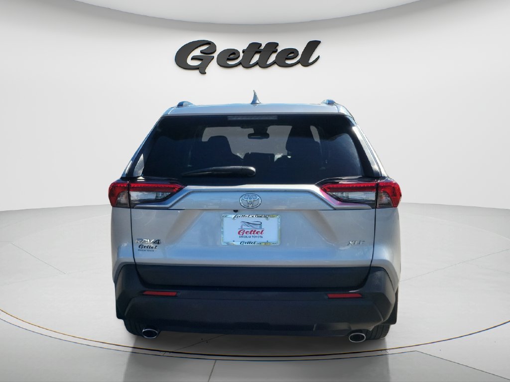 Used 2024 Toyota RAV4 XLE w/ Convenience Package FWD image 6