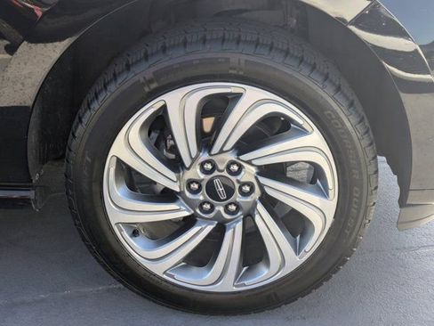 Used 2023 Lincoln Navigator L Reserve image 9