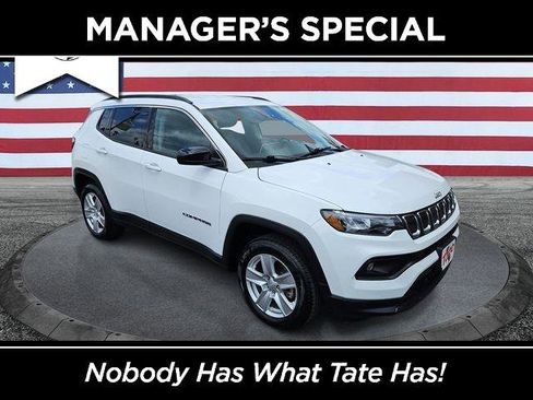 Certified 2022 Jeep Compass Latitude AWD/4WD image 1