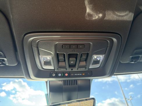 Certified 2024 GMC Sierra 1500 AT4 w/ Technology Package image 18